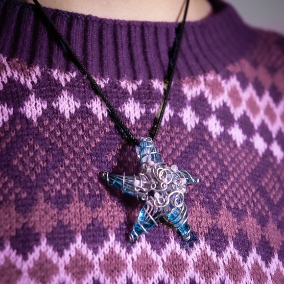 Handmade Wire Wrapped Glass Sea Star Pendant Necklace - Picture 2 of 3